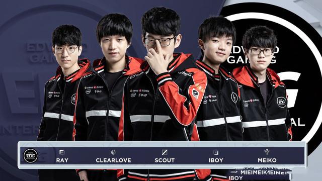 哈登似乎每 哈登似乎每